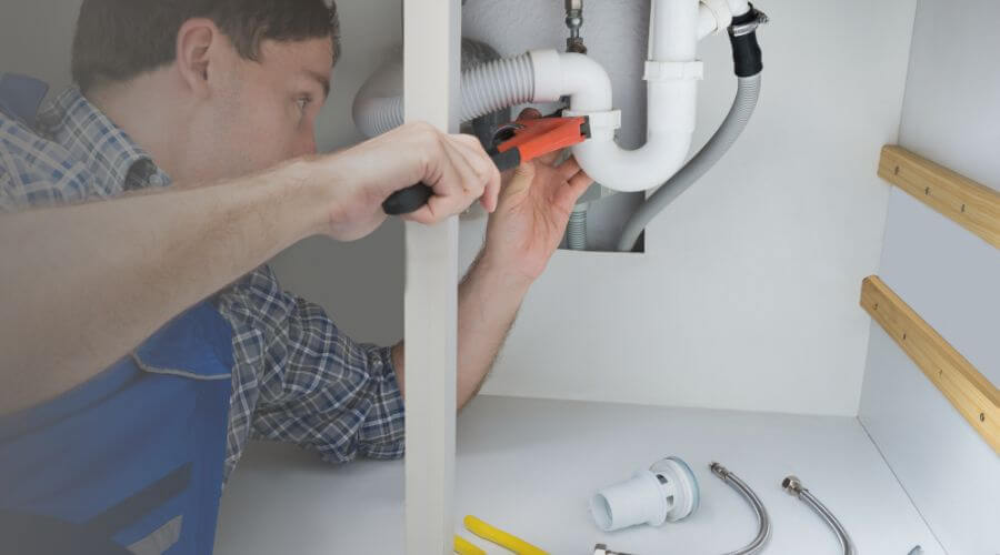 Expert burst pipe repair services in Flat Rock, MI